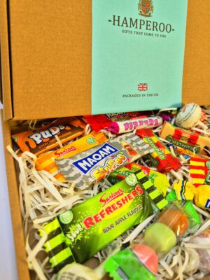 Hamperoo Lollies & Chews Gift Hamper – 1kg Retro Sweet Mix - Image 2