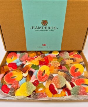 Hamperoo Retro Sweets Gift Hamper 700g – The Ultimate Sweet Surprise